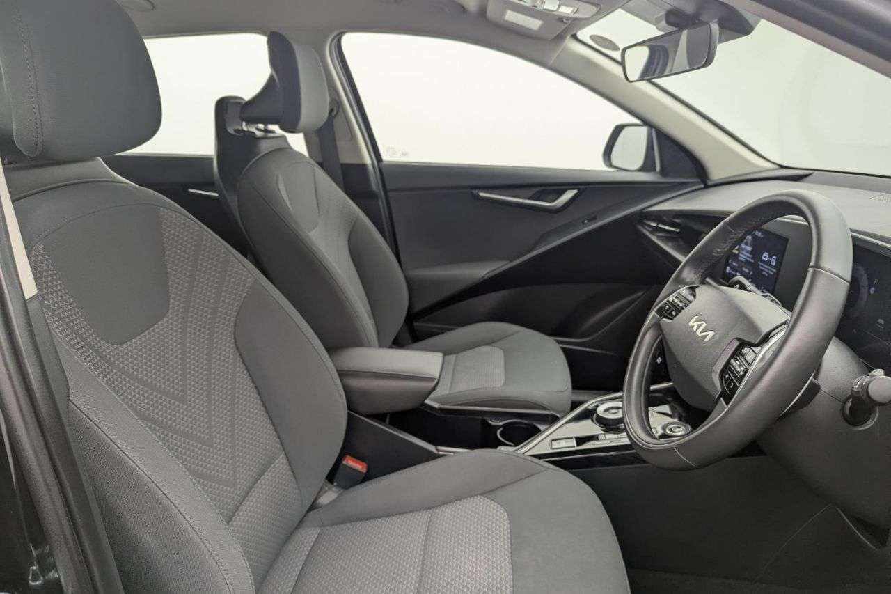 A 2023 KIA NIRO 64.8kWh 2 SUV 5dr Electric Auto (201 bhp) Award Winning 5 Star Dealership A 2023 KIA NIRO 64.8kWh 2 SUV 5dr Electric Auto (201 bhp) Award Winning 5 Star Dealership