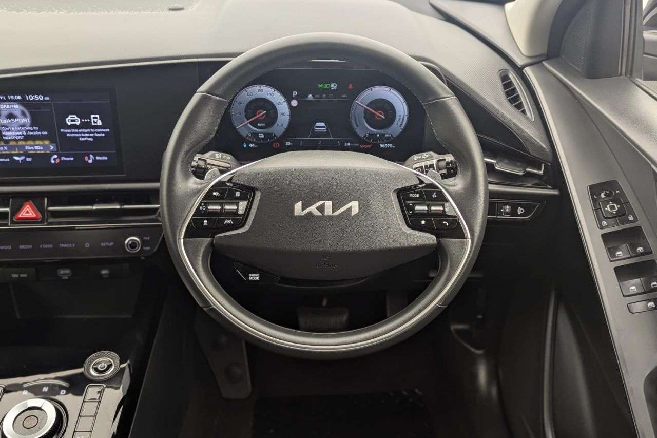 2023 KIA NIRO 2023 KIA NIRO
