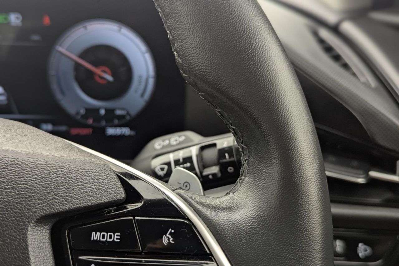 2023 KIA NIRO 2023 KIA NIRO