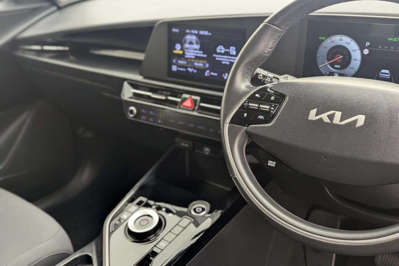 2023 KIA NIRO 2023 KIA NIRO