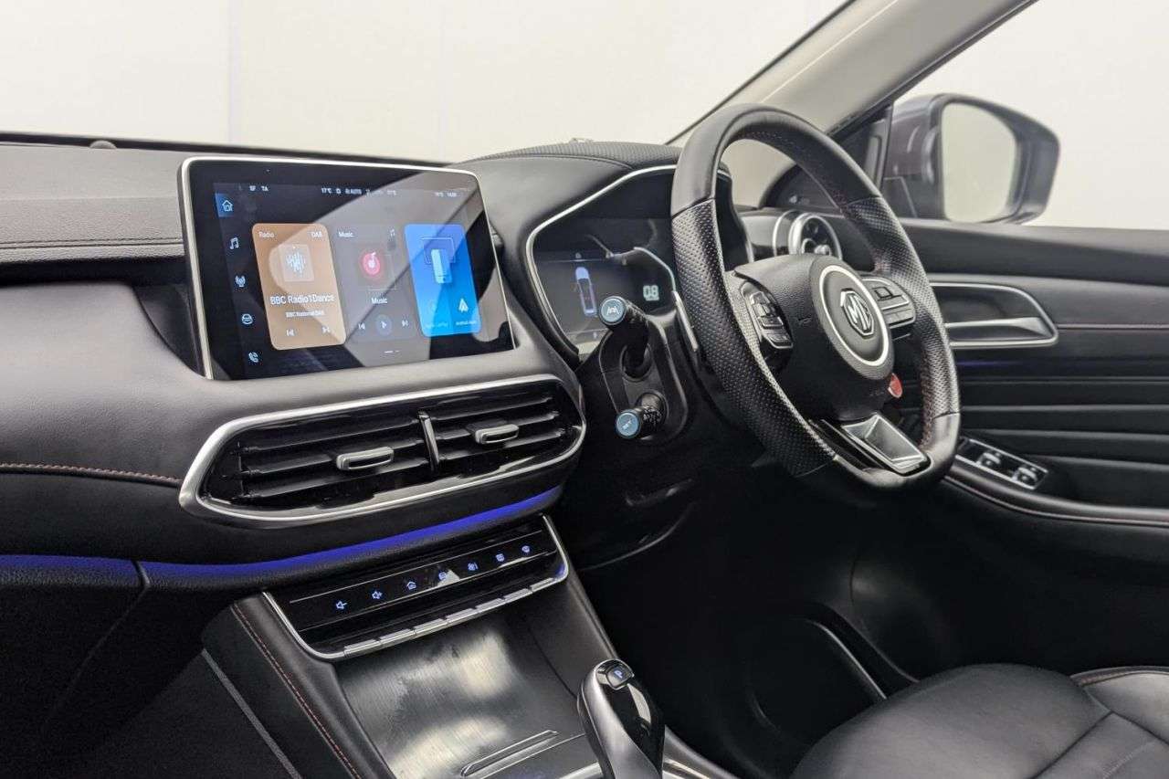 2024 MG MG HS 2024 MG MG HS