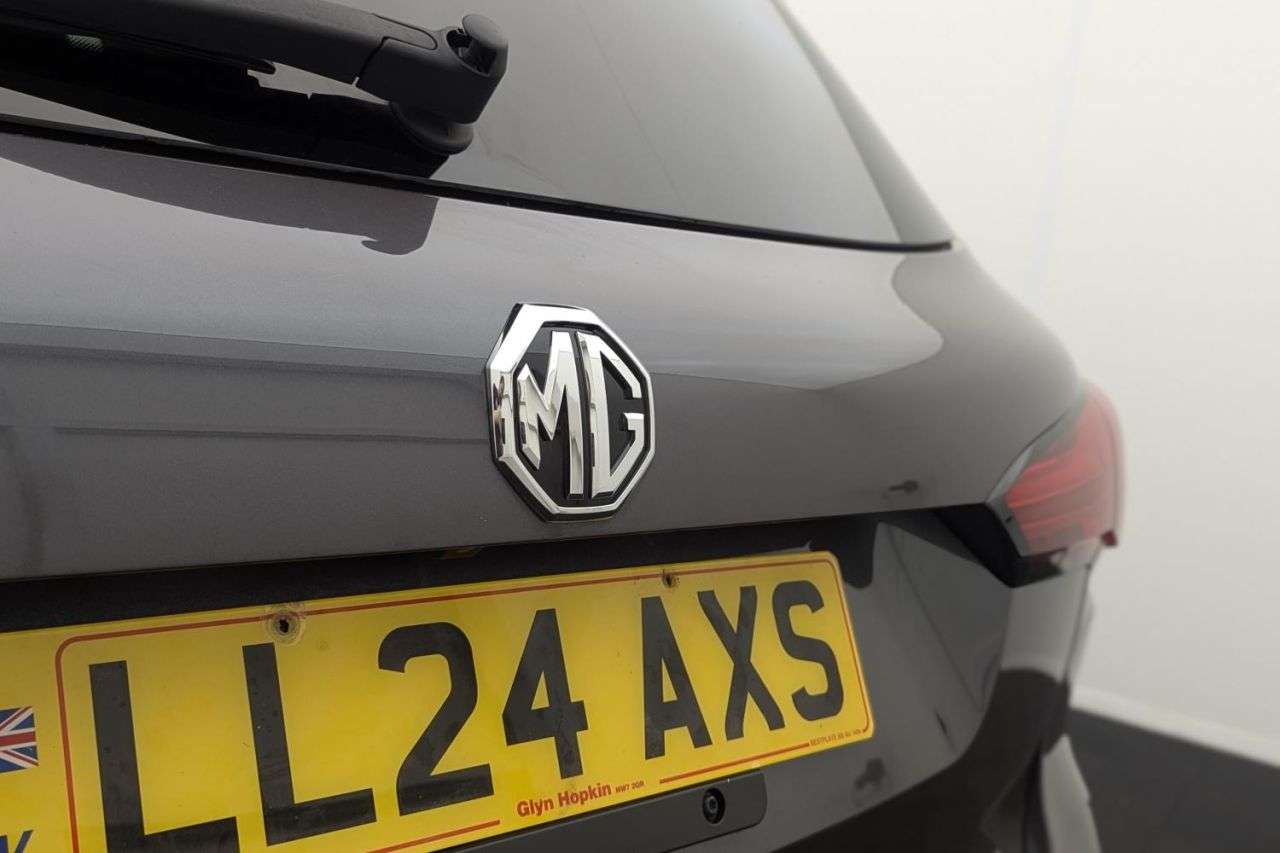 2024 MG MG HS 2024 MG MG HS