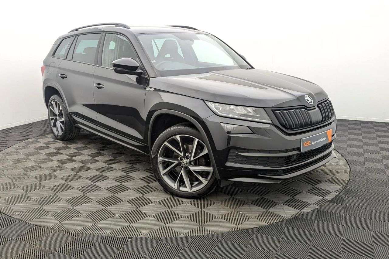A 2019 SKODA KODIAQ 1.5 TSI ACT SportLine SUV 5dr Petrol DSG 4WD Euro 6 (s/s) (7 Seat) (150 ps) A 2019 SKODA KODIAQ 1.5 TSI ACT SportLine SUV 5dr Petrol DSG 4WD Euro 6 (s/s) (7 Seat) (150 ps)
