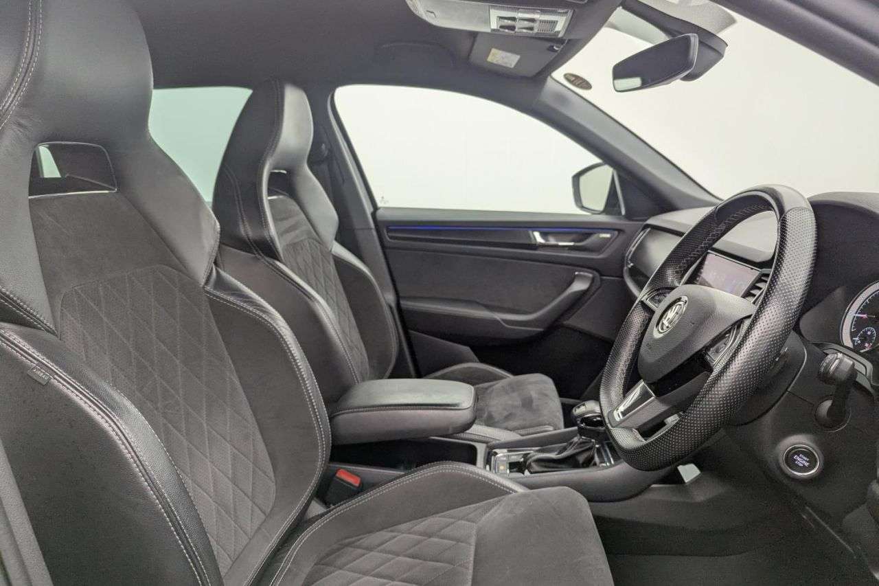 A 2019 SKODA KODIAQ 1.5 TSI ACT SportLine SUV 5dr Petrol DSG 4WD Euro 6 (s/s) (7 Seat) (150 ps) A 2019 SKODA KODIAQ 1.5 TSI ACT SportLine SUV 5dr Petrol DSG 4WD Euro 6 (s/s) (7 Seat) (150 ps)
