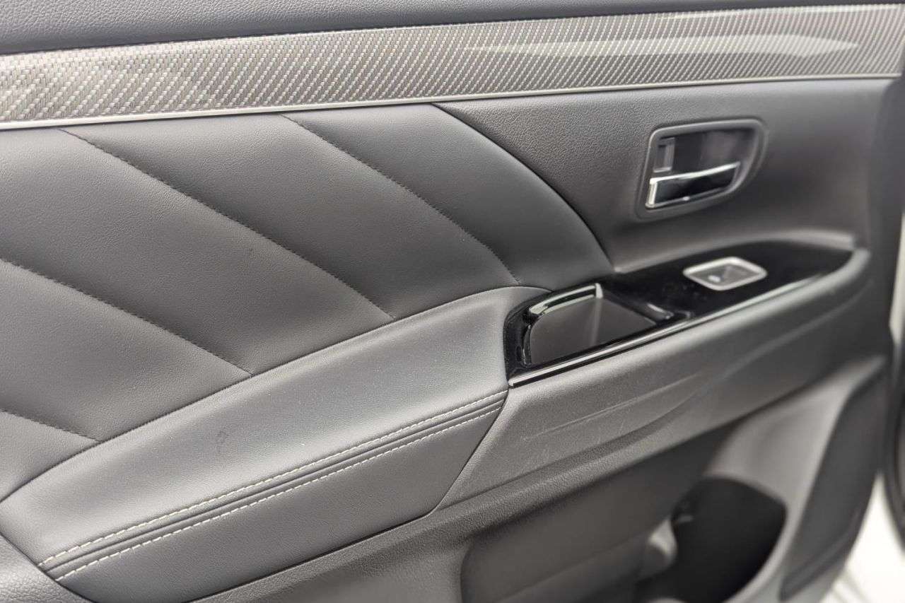 2020 MITSUBISHI OUTLANDER 2020 MITSUBISHI OUTLANDER
