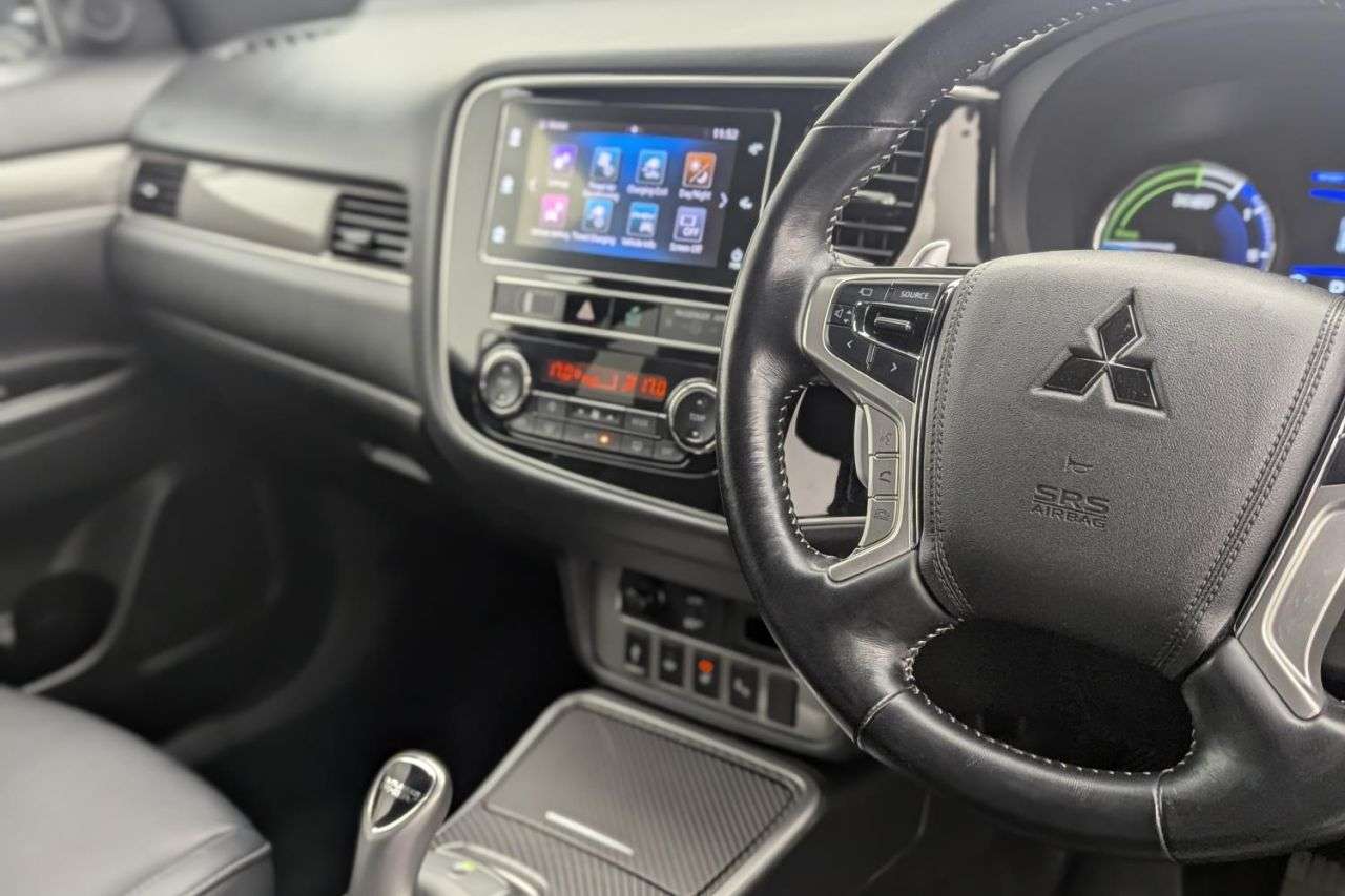 2020 MITSUBISHI OUTLANDER 2020 MITSUBISHI OUTLANDER