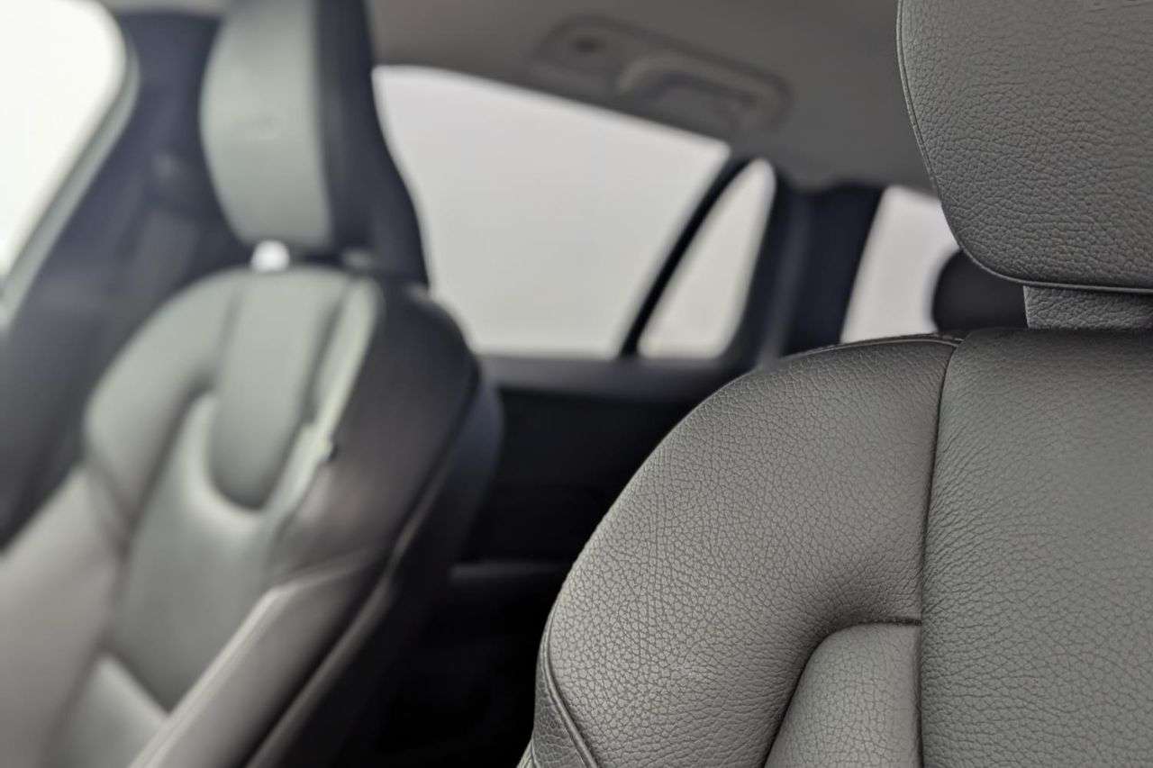 2018 VOLVO V60 2018 VOLVO V60