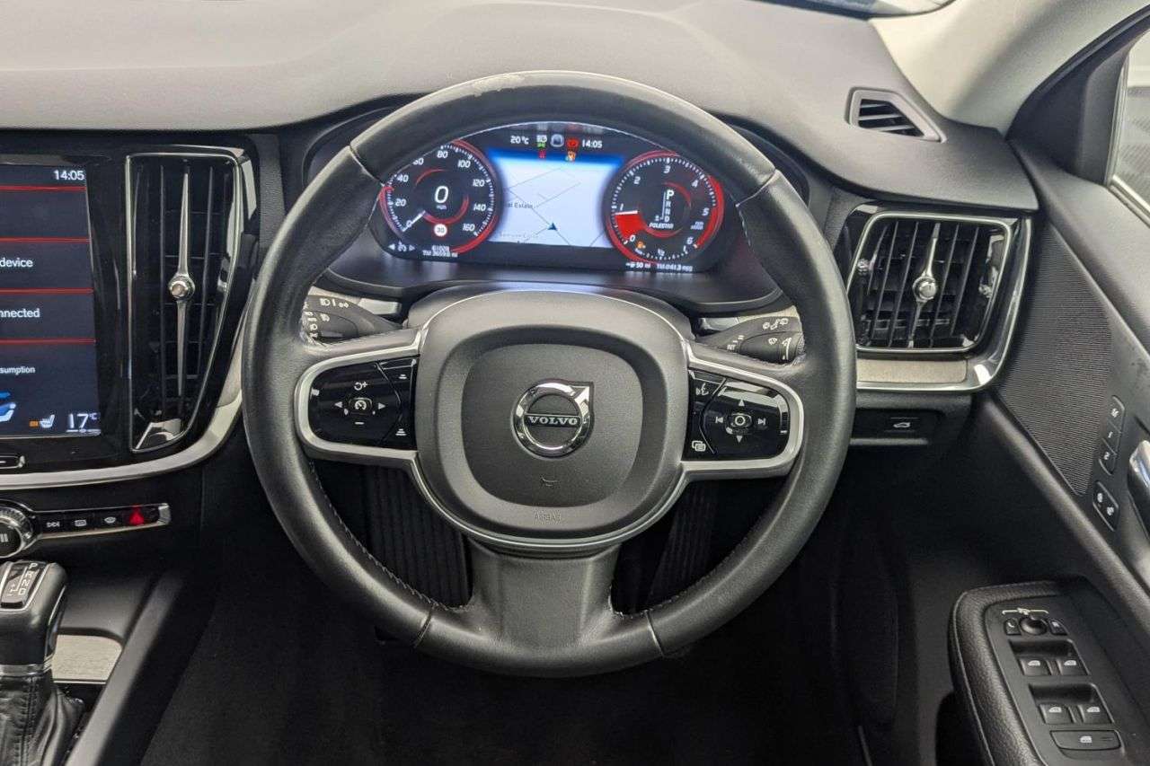 2018 VOLVO V60 2018 VOLVO V60