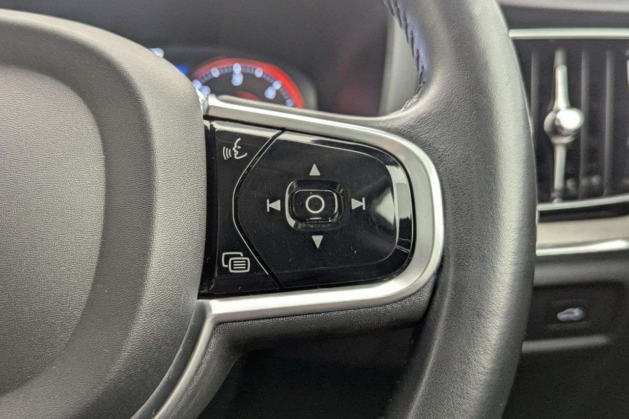 2018 VOLVO V60 2018 VOLVO V60