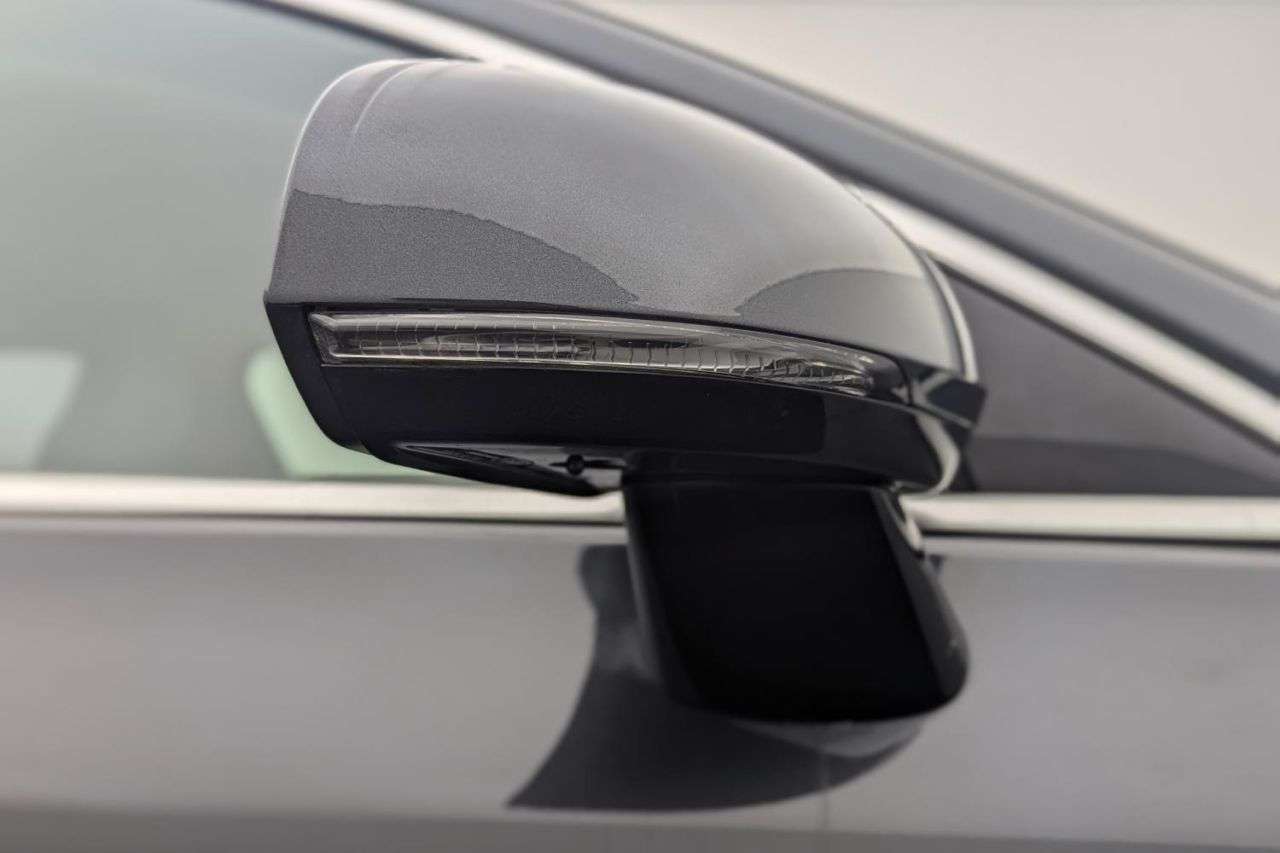 2018 VOLVO V60 2018 VOLVO V60