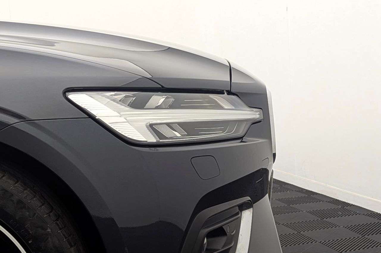 2018 VOLVO V60 2018 VOLVO V60