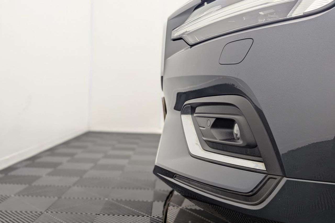 2018 VOLVO V60 2018 VOLVO V60