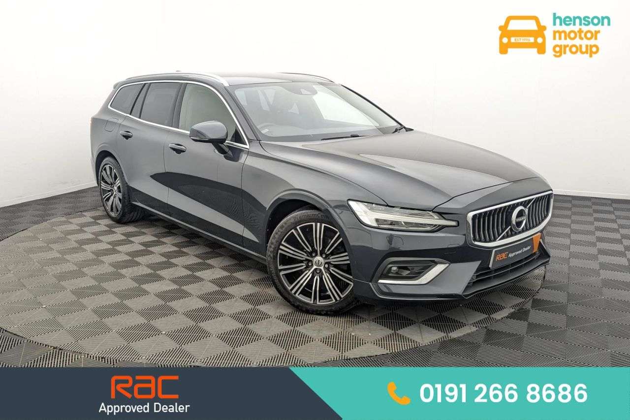 A 2018 VOLVO V60 2.0 D4 Inscription Estate 5dr Diesel Auto Euro 6 (s/s) (190 ps) Award Winni A 2018 VOLVO V60 2.0 D4 Inscription Estate 5dr Diesel Auto Euro 6 (s/s) (190 ps) Award Winni