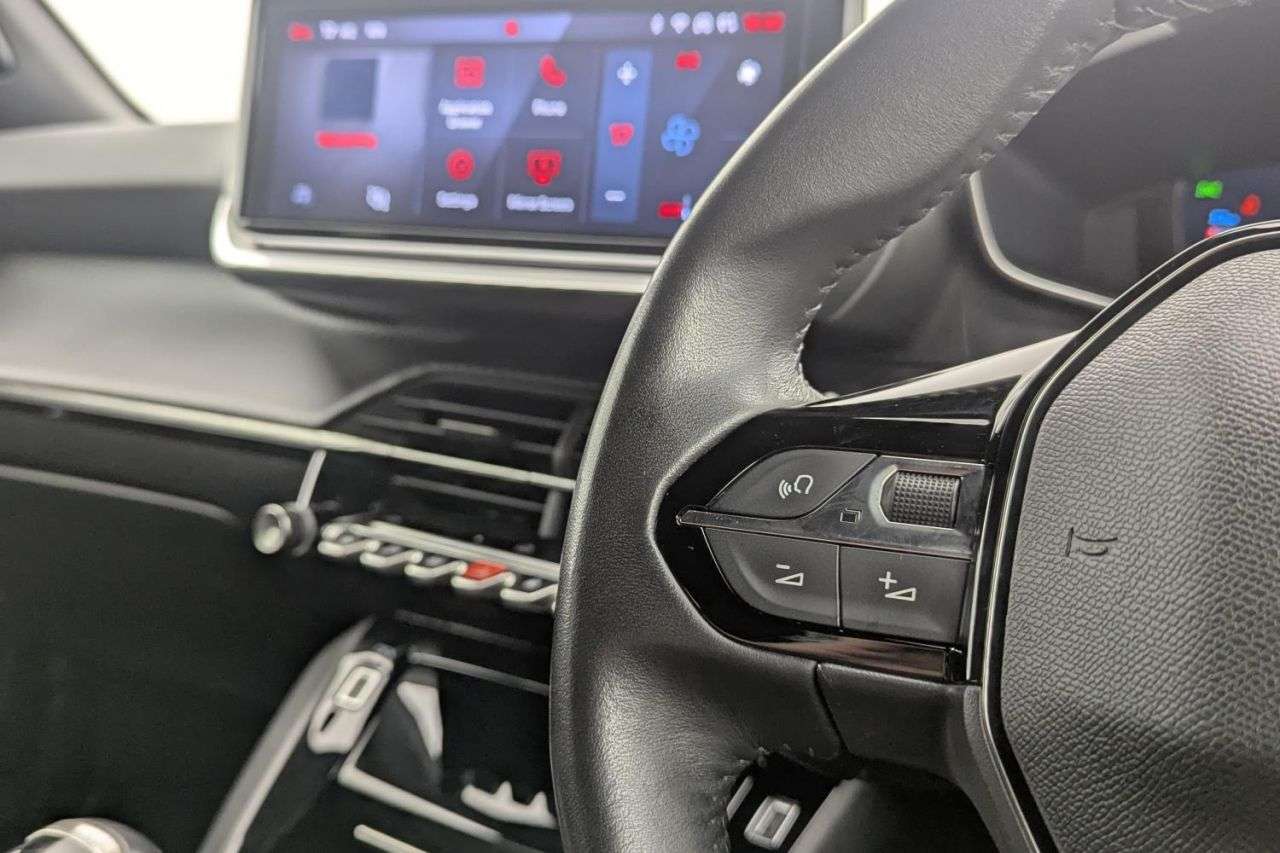 2023 PEUGEOT 2008 2023 PEUGEOT 2008