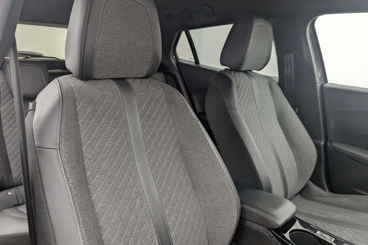 2023 PEUGEOT 2008 2023 PEUGEOT 2008