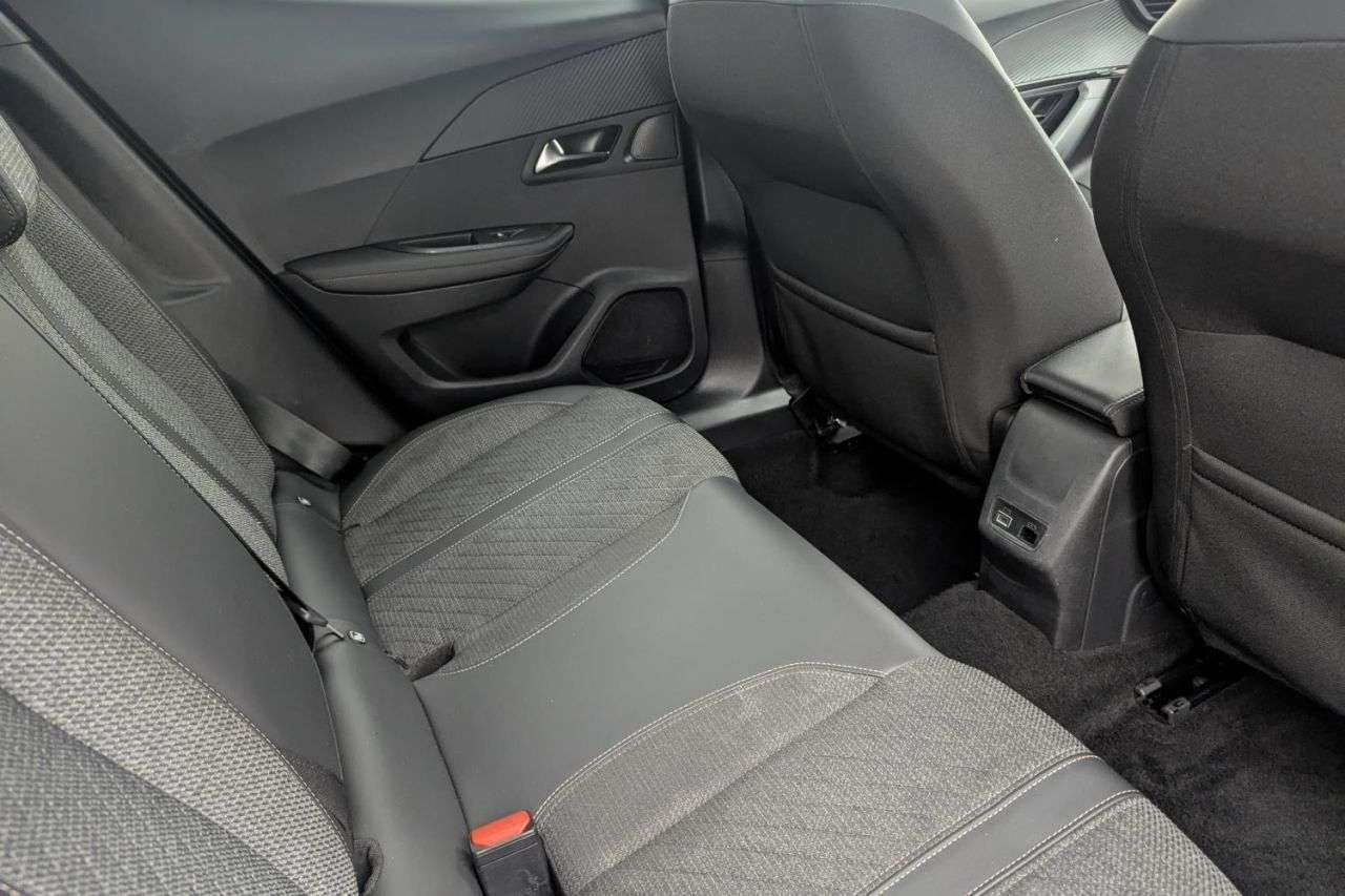 2023 PEUGEOT 2008 2023 PEUGEOT 2008