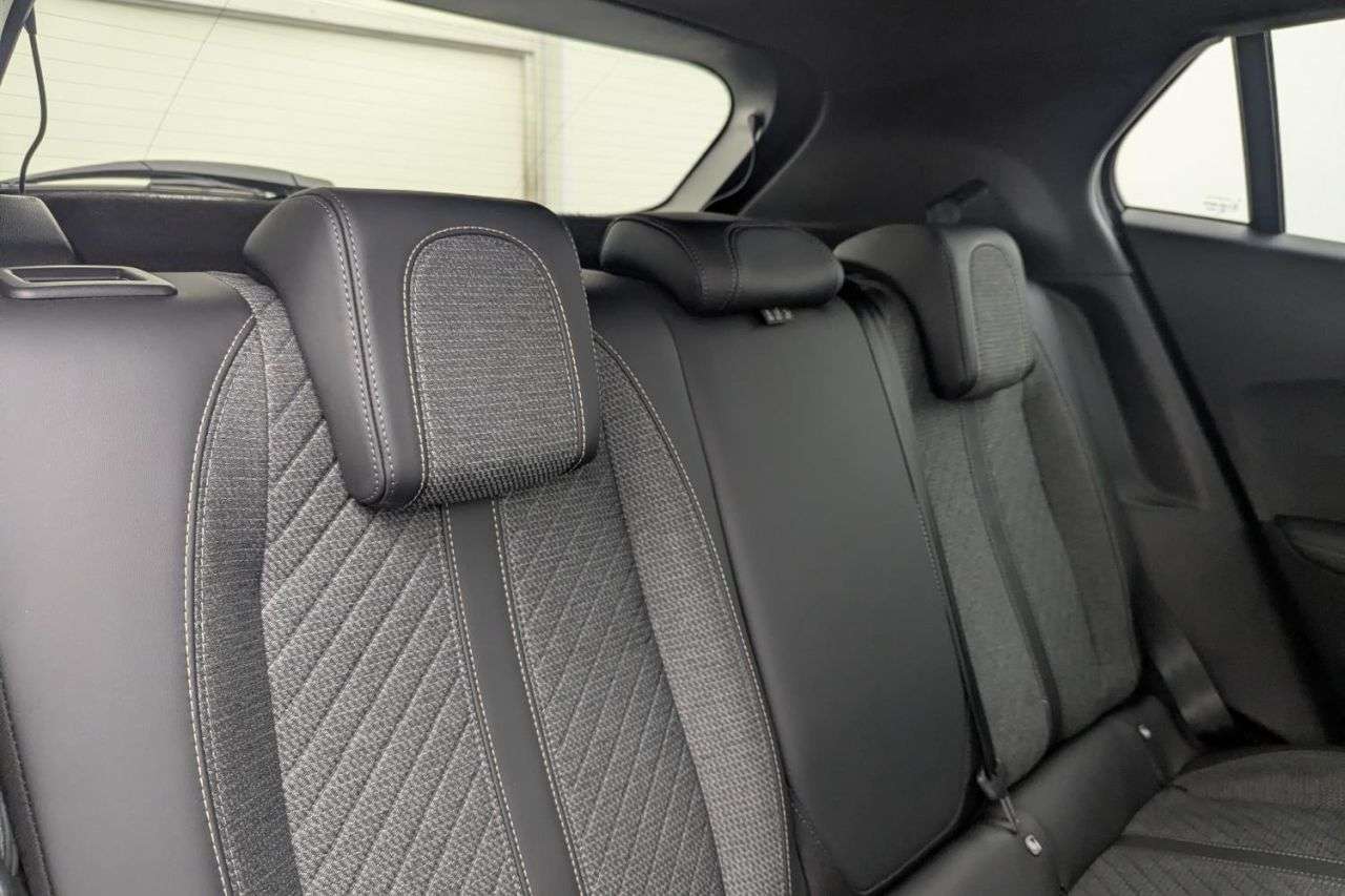 2023 PEUGEOT 2008 2023 PEUGEOT 2008
