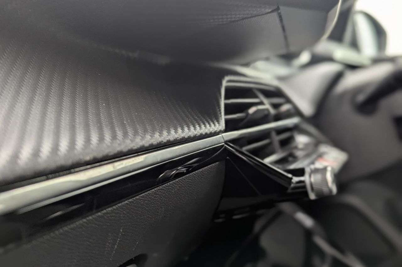 2023 PEUGEOT 2008 2023 PEUGEOT 2008