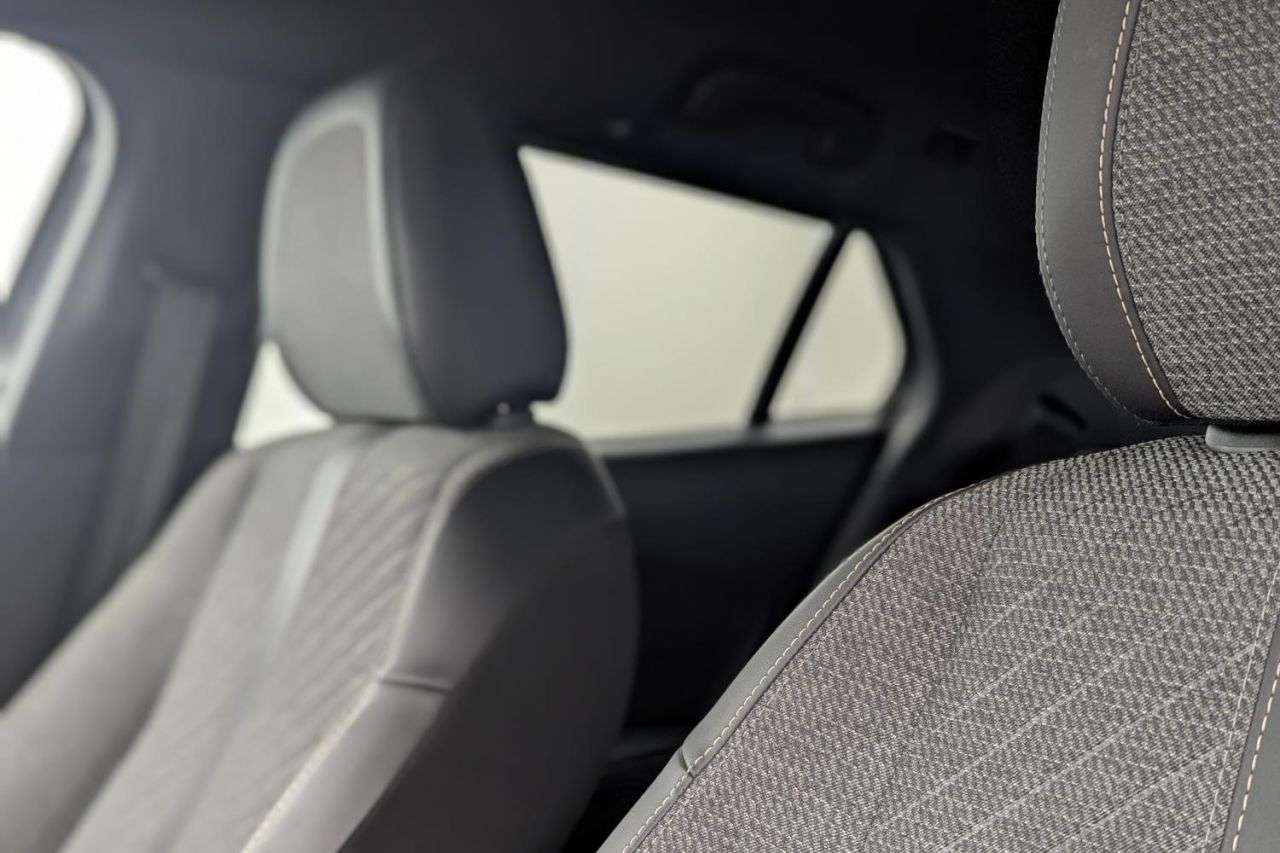 2023 PEUGEOT 2008 2023 PEUGEOT 2008
