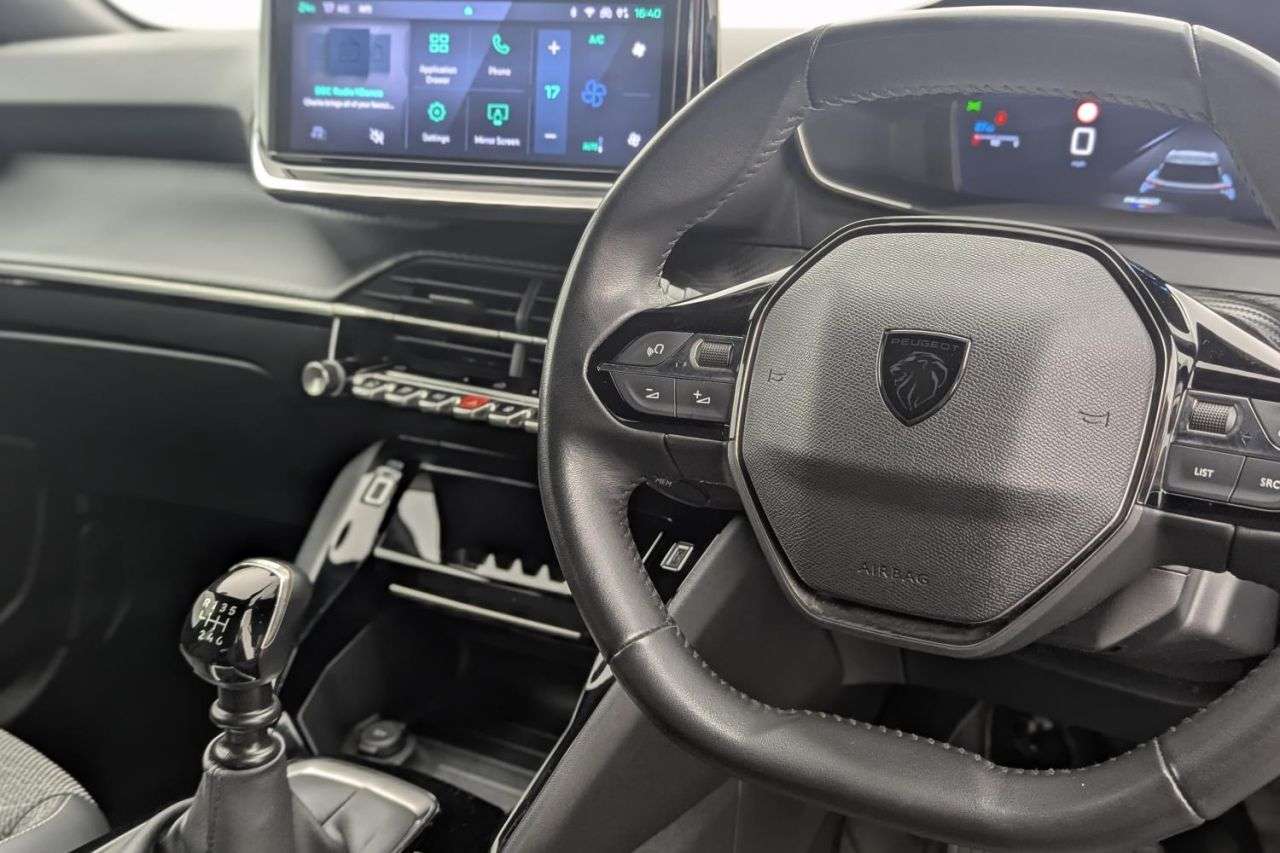 2023 PEUGEOT 2008 2023 PEUGEOT 2008