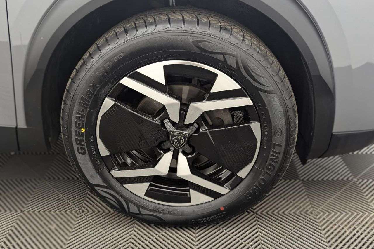 2023 PEUGEOT 2008 2023 PEUGEOT 2008