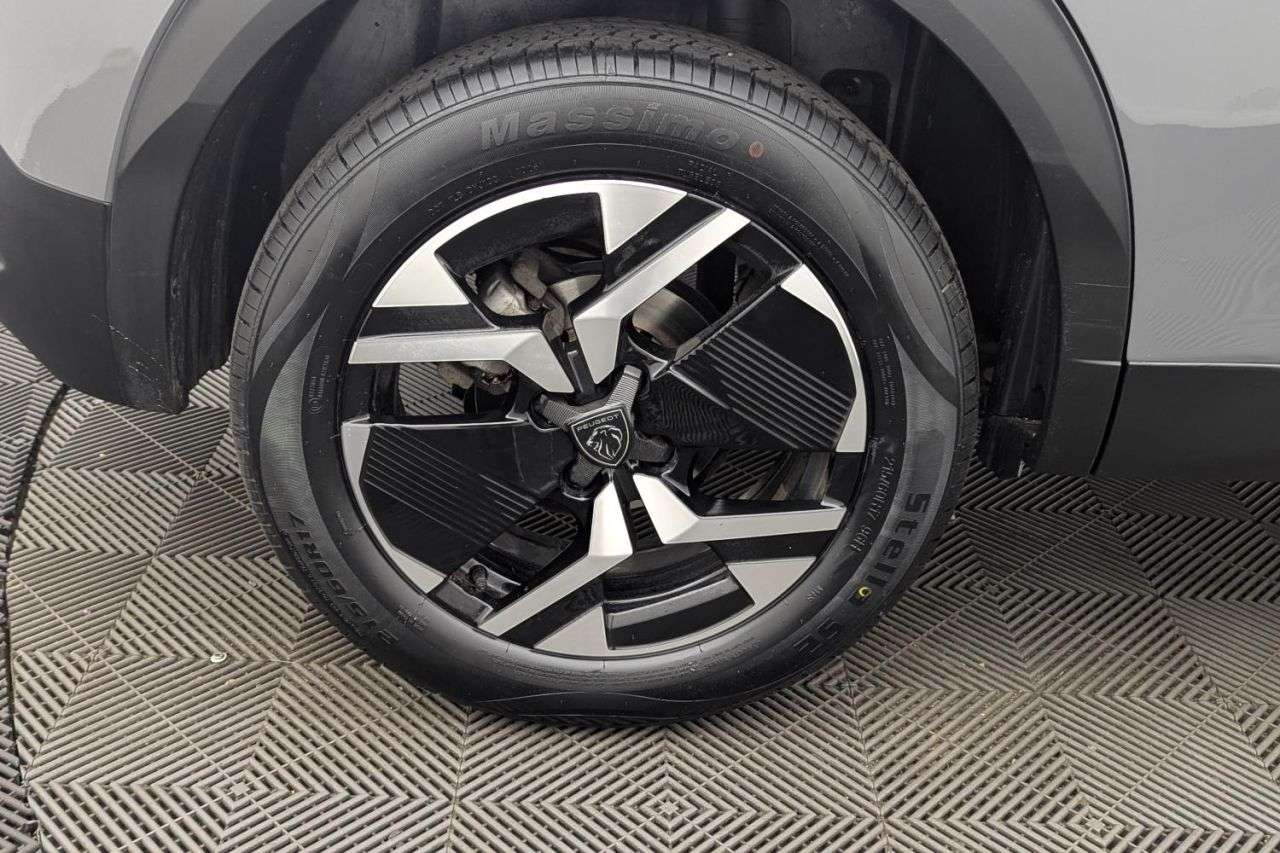 2023 PEUGEOT 2008 2023 PEUGEOT 2008