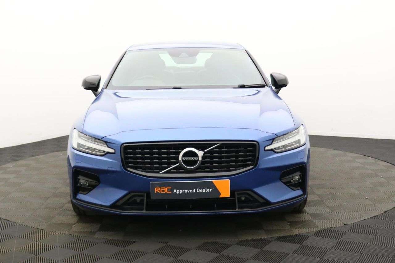 2021 VOLVO S60 2021 VOLVO S60