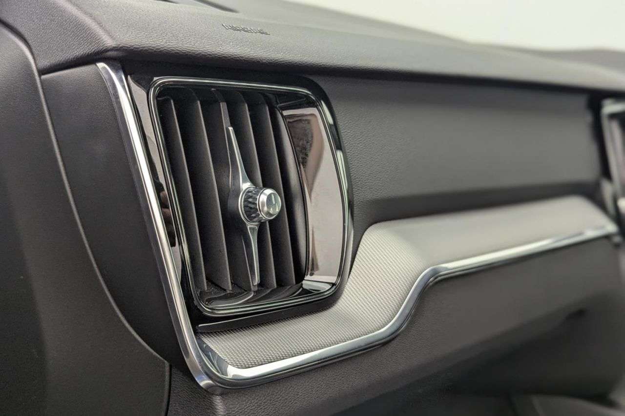 2021 VOLVO S60 2021 VOLVO S60