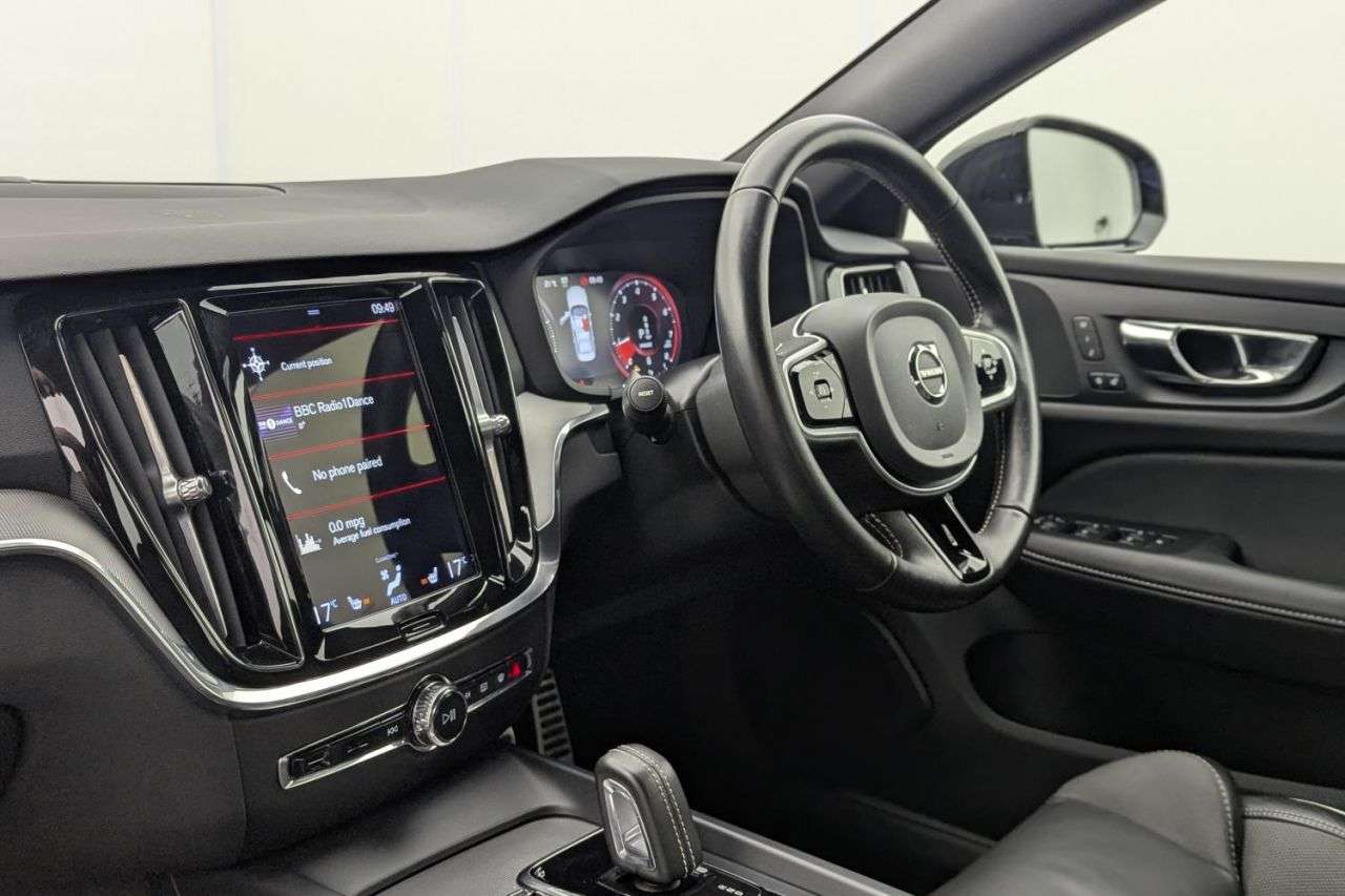 2021 VOLVO S60 2021 VOLVO S60