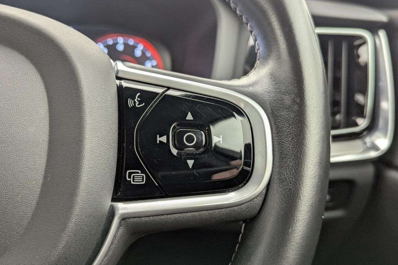2021 VOLVO S60 2021 VOLVO S60