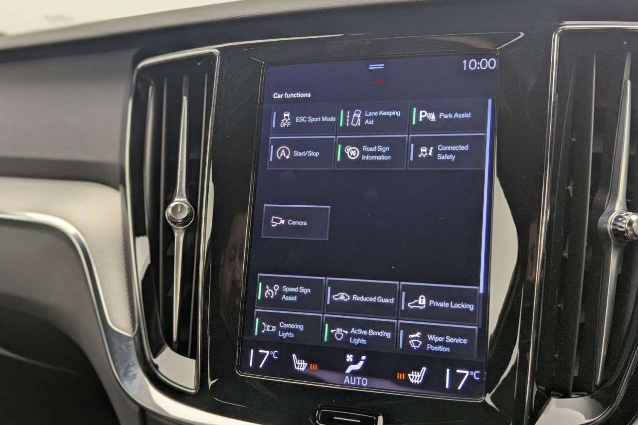 2021 VOLVO S60 2021 VOLVO S60