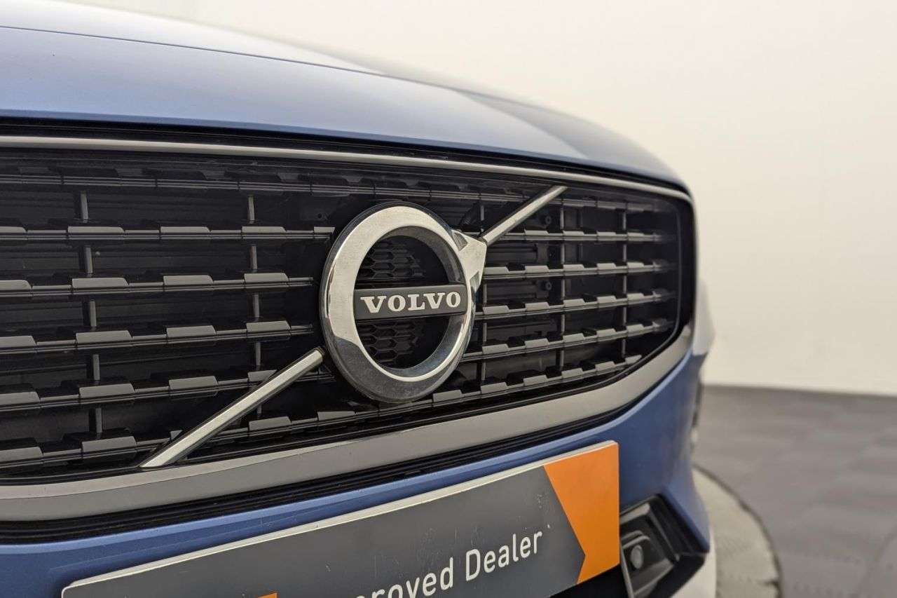 2021 VOLVO S60 2021 VOLVO S60