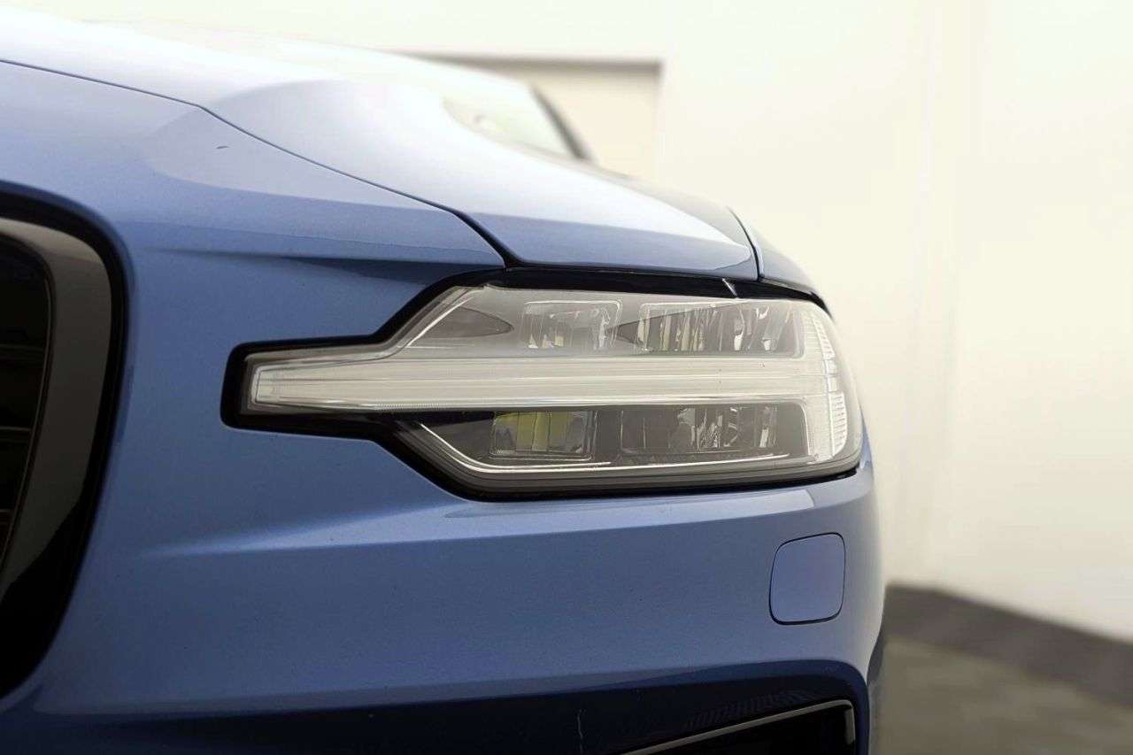 2021 VOLVO S60 2021 VOLVO S60