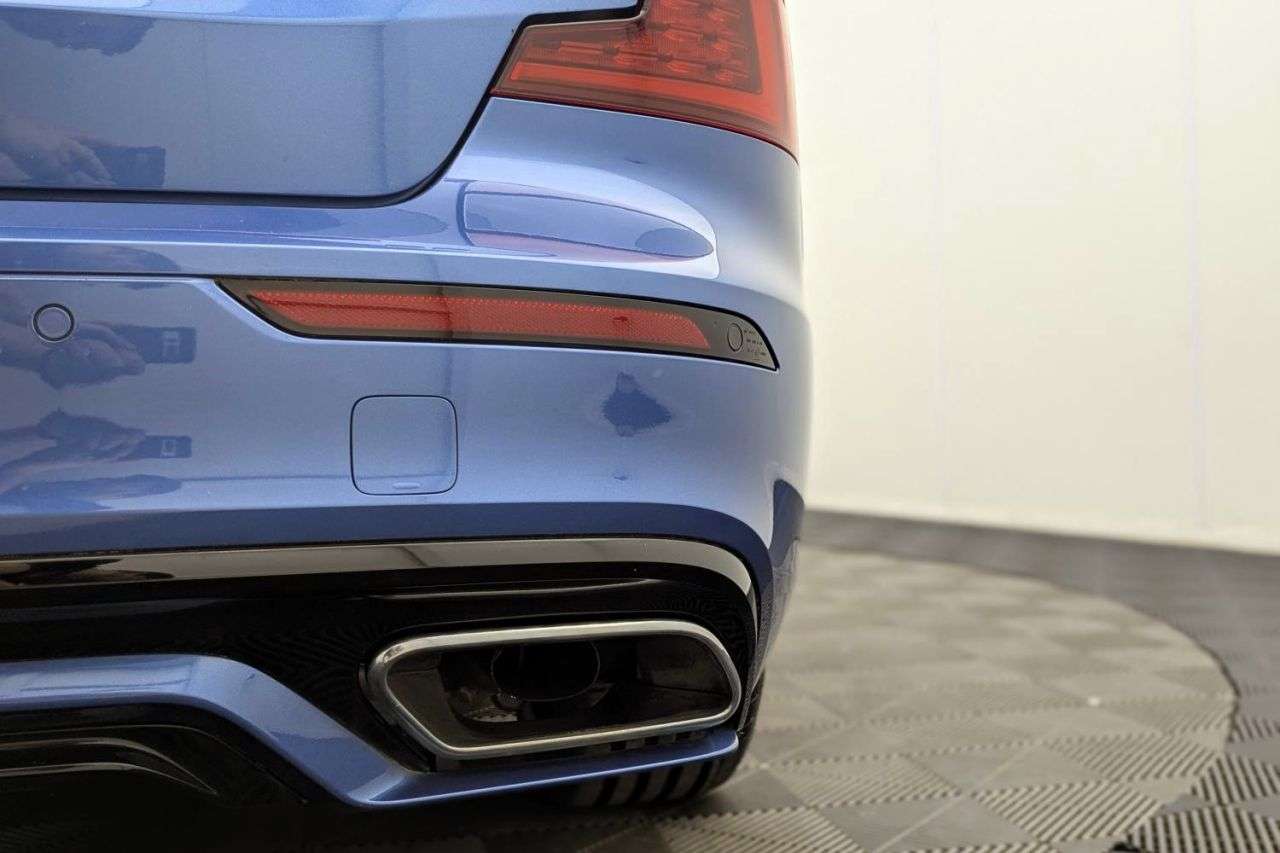 2021 VOLVO S60 2021 VOLVO S60
