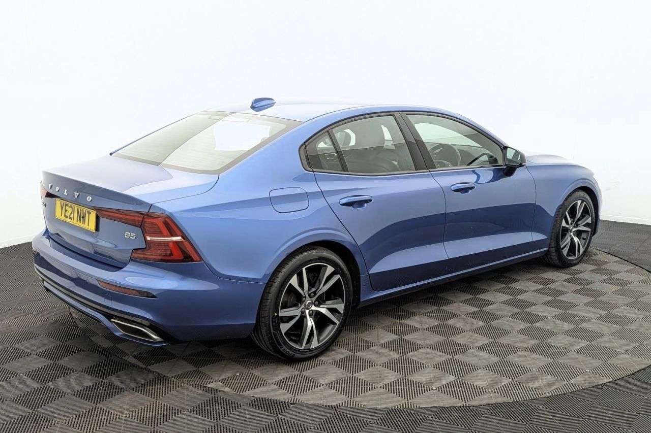 2021 VOLVO S60 2021 VOLVO S60