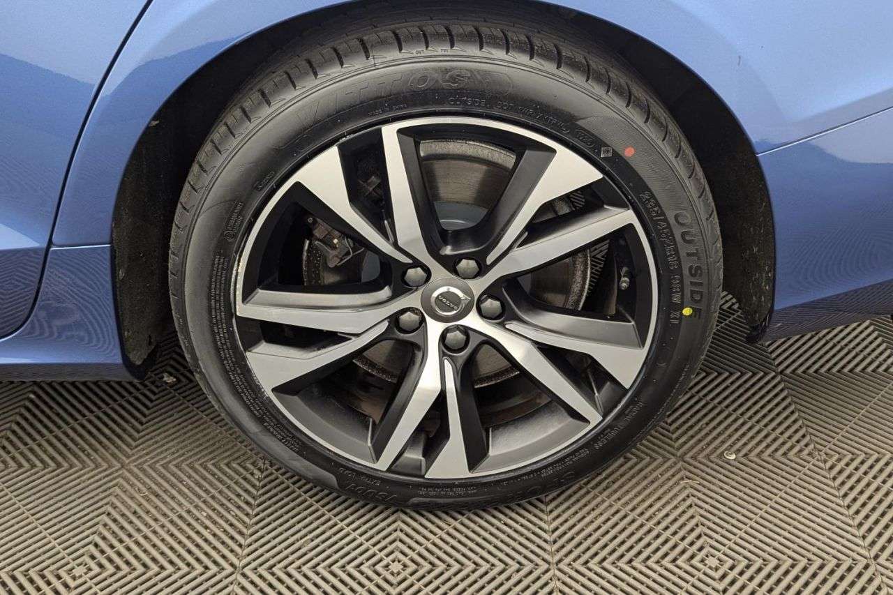 2021 VOLVO S60 2021 VOLVO S60