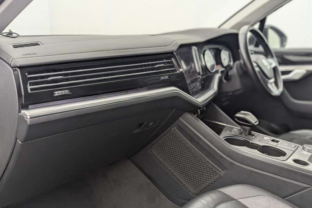 2019 VOLKSWAGEN TOUAREG 2019 VOLKSWAGEN TOUAREG