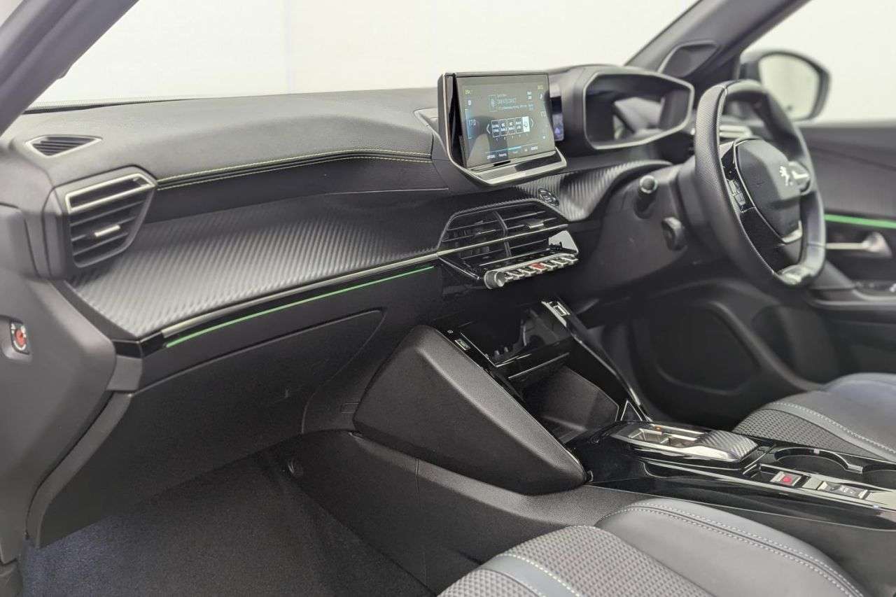 2023 PEUGEOT E-2008 2023 PEUGEOT E-2008