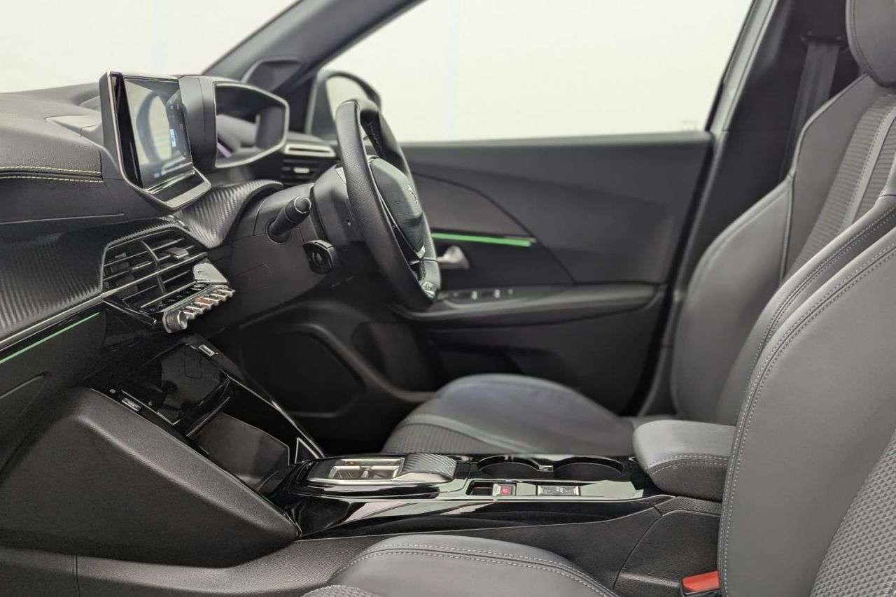 2023 PEUGEOT E-2008 2023 PEUGEOT E-2008