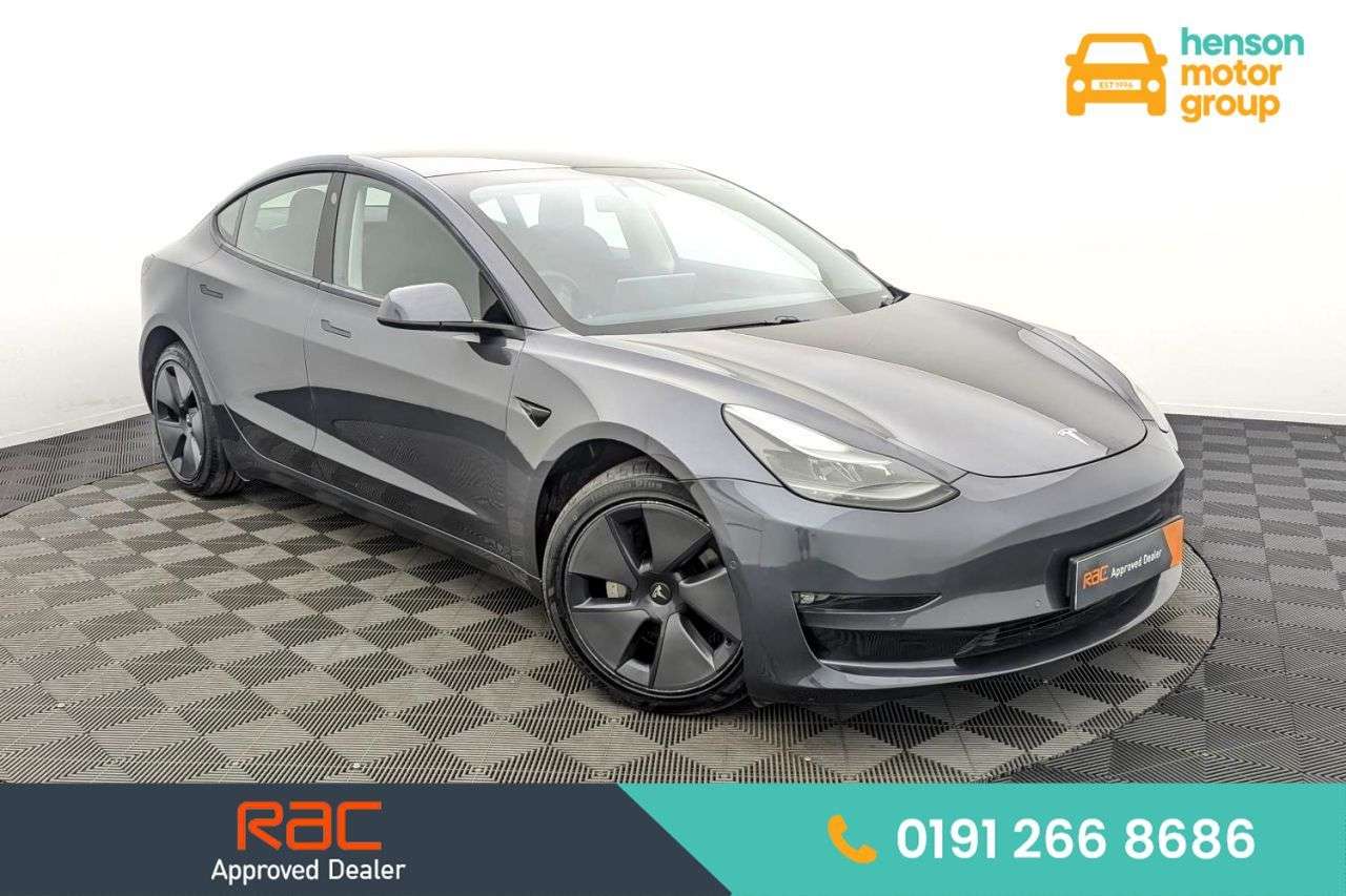A 2021 TESLA MODEL 3 (Dual Motor) Long Range Saloon 4dr Electric Auto 4WDE (346 ps) Award Winnin A 2021 TESLA MODEL 3 (Dual Motor) Long Range Saloon 4dr Electric Auto 4WDE (346 ps) Award Winnin