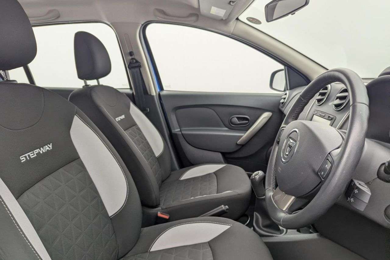 A 2015 DACIA SANDERO STEPWAY 1.5 dCi Laureate Hatchback 5dr Diesel Manual Euro 6 (s/s) (90 ps) Award Win A 2015 DACIA SANDERO STEPWAY 1.5 dCi Laureate Hatchback 5dr Diesel Manual Euro 6 (s/s) (90 ps) Award Win