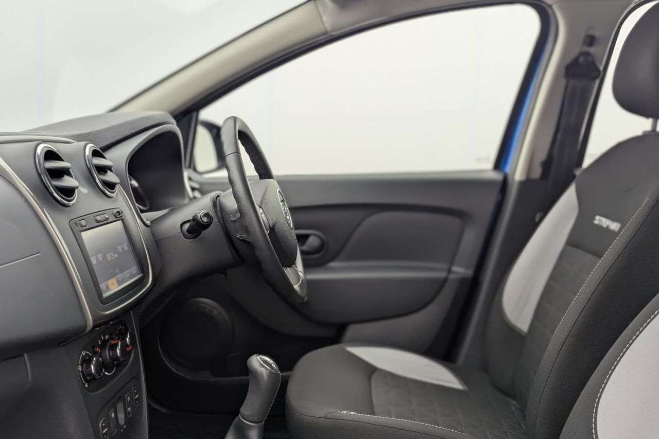 2015 DACIA SANDERO STEPWAY 2015 DACIA SANDERO STEPWAY