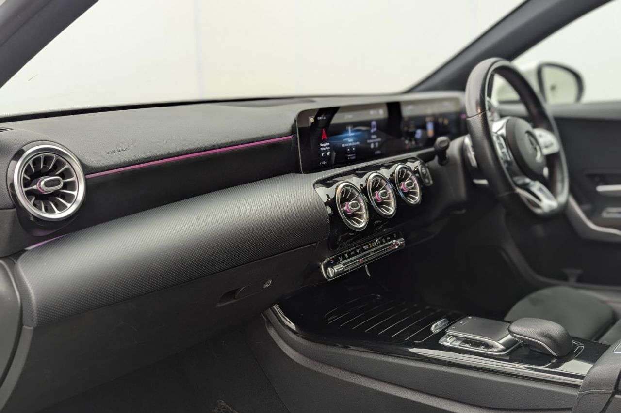 2019 MERCEDES-BENZ A CLASS 2019 MERCEDES-BENZ A CLASS