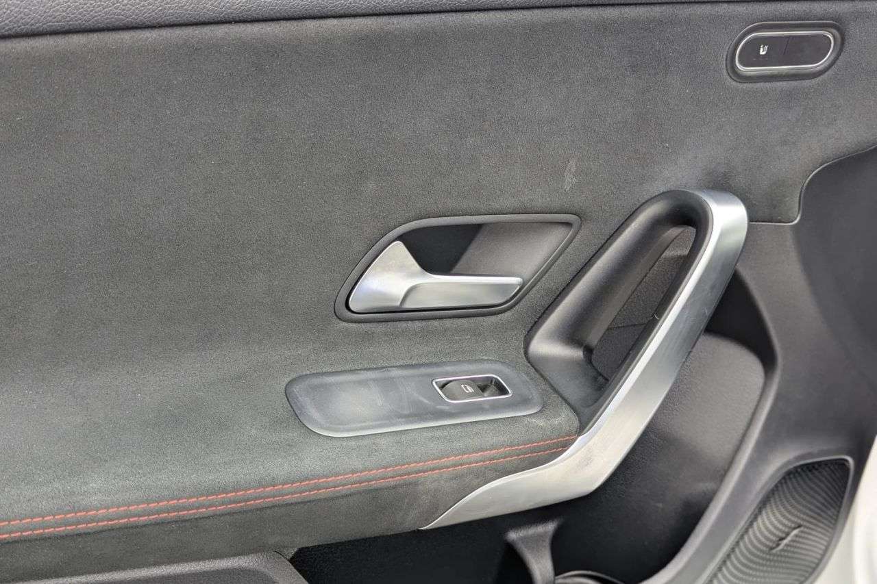 2019 MERCEDES-BENZ A CLASS 2019 MERCEDES-BENZ A CLASS