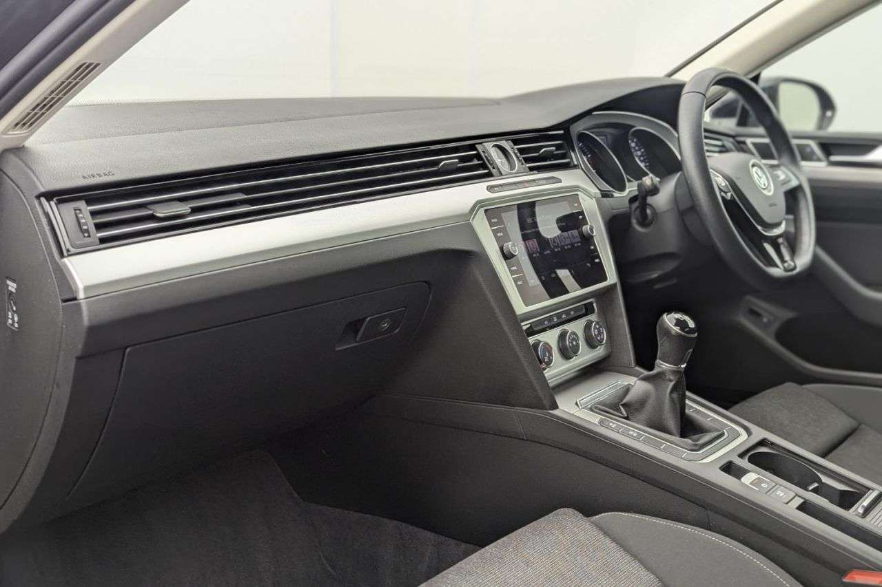 2018 VOLKSWAGEN PASSAT 2018 VOLKSWAGEN PASSAT