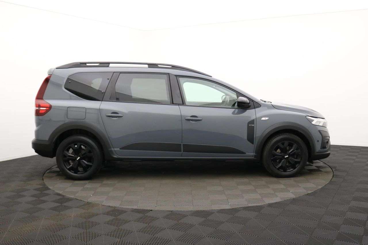 A 2023 DACIA JOGGER 1.0 TCe Extreme SE MPV 5dr Petrol Manual Euro 6 (s/s) (110 ps) Award Winnin A 2023 DACIA JOGGER 1.0 TCe Extreme SE MPV 5dr Petrol Manual Euro 6 (s/s) (110 ps) Award Winnin