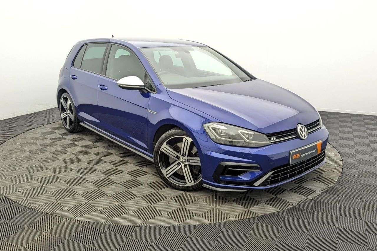 A 2018 VOLKSWAGEN GOLF 2.0 TSI R Hatchback 5dr Petrol DSG 4Motion Euro 6 (s/s) (310 ps) Award Winn A 2018 VOLKSWAGEN GOLF 2.0 TSI R Hatchback 5dr Petrol DSG 4Motion Euro 6 (s/s) (310 ps) Award Winn