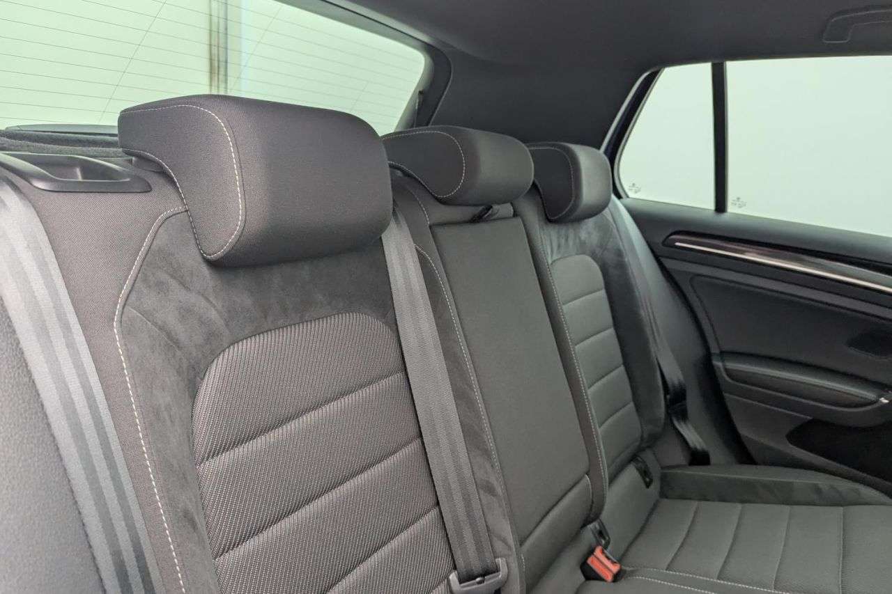 2018 VOLKSWAGEN GOLF 2018 VOLKSWAGEN GOLF