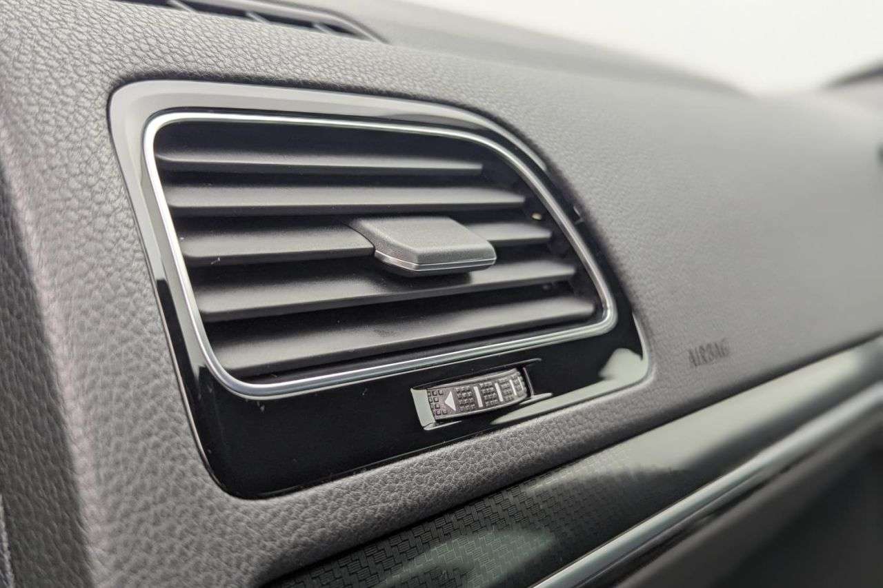 2018 VOLKSWAGEN GOLF 2018 VOLKSWAGEN GOLF