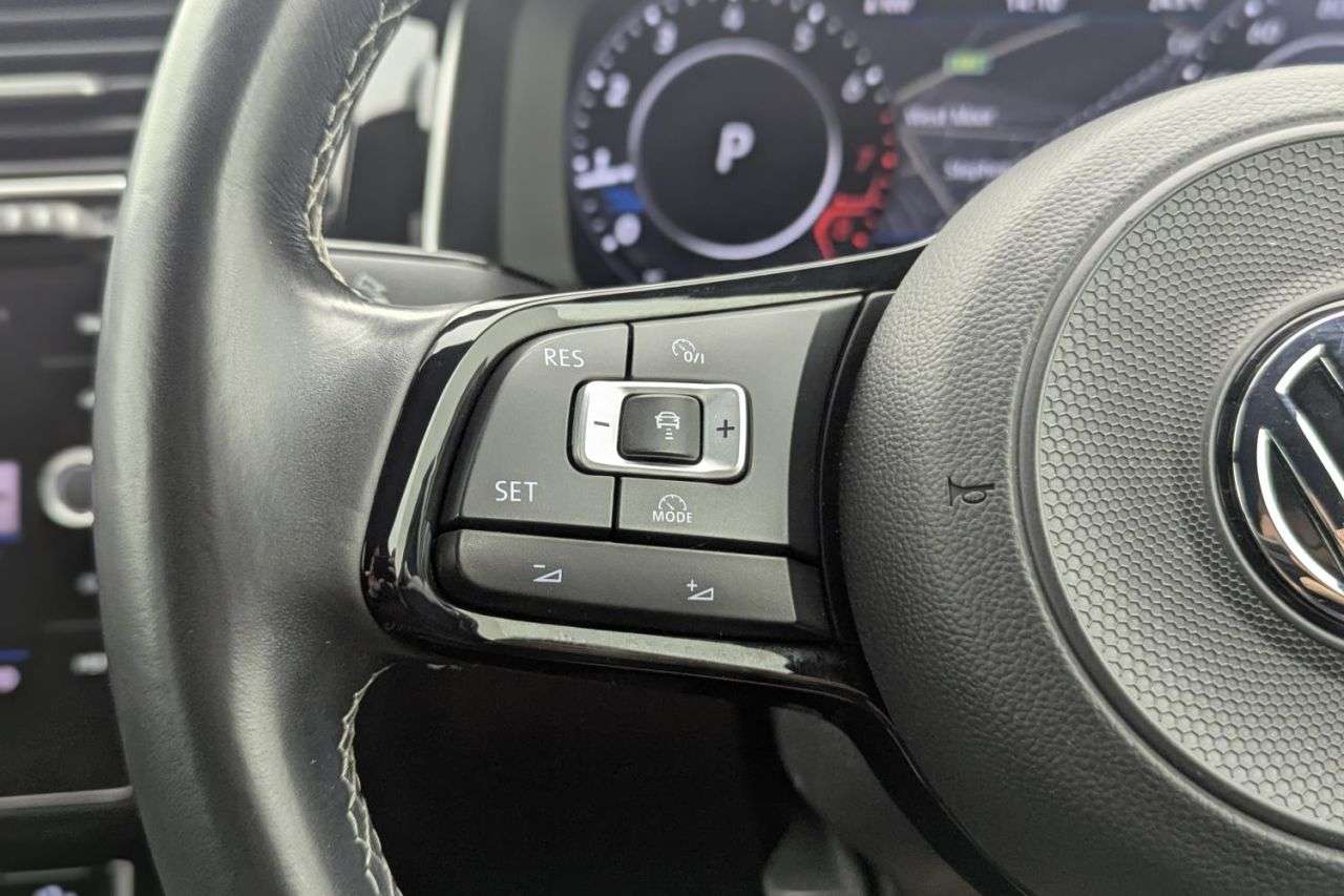 2018 VOLKSWAGEN GOLF 2018 VOLKSWAGEN GOLF